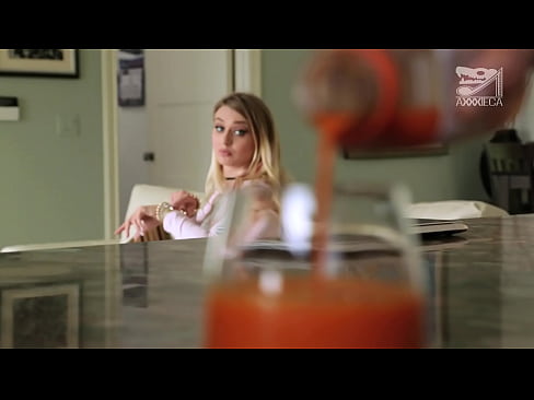 ❤️ Faigheann cailín te le tits mór agus pussy daingean coileach as fear caillte na himeartha, ach an-deacair ❤❌ Porn ardchaighdeáin ag ga.superpornpics.ru ❤