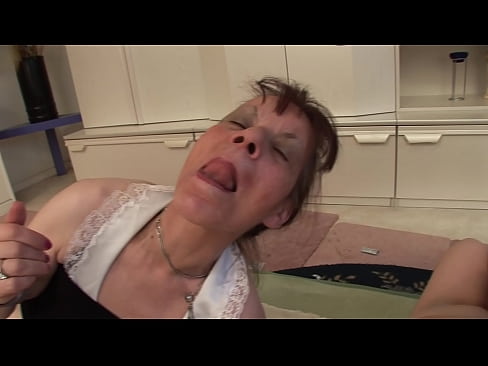 ❤️ Tá triúr ag beirt sheanmháthair agus seanathair amháin ❤❌ Porn ardchaighdeáin ag ga.superpornpics.ru ❤